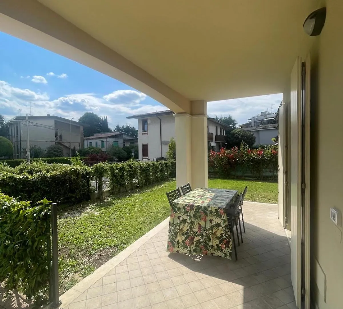 Costantin Pool And Garden Appartement Desenzano del Garda