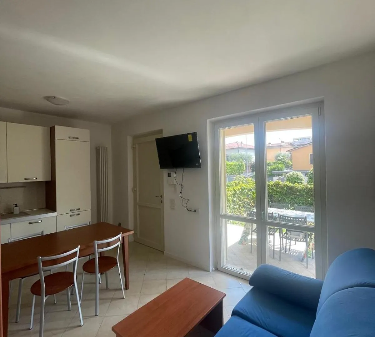 Costantin Pool And Garden Appartement Desenzano del Garda Italië