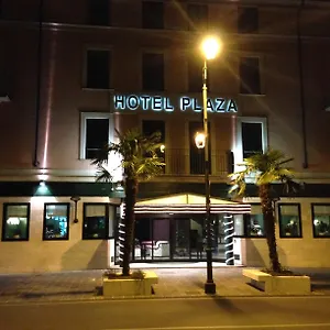 מלון Plaza, דסנזאנו דל גארדה