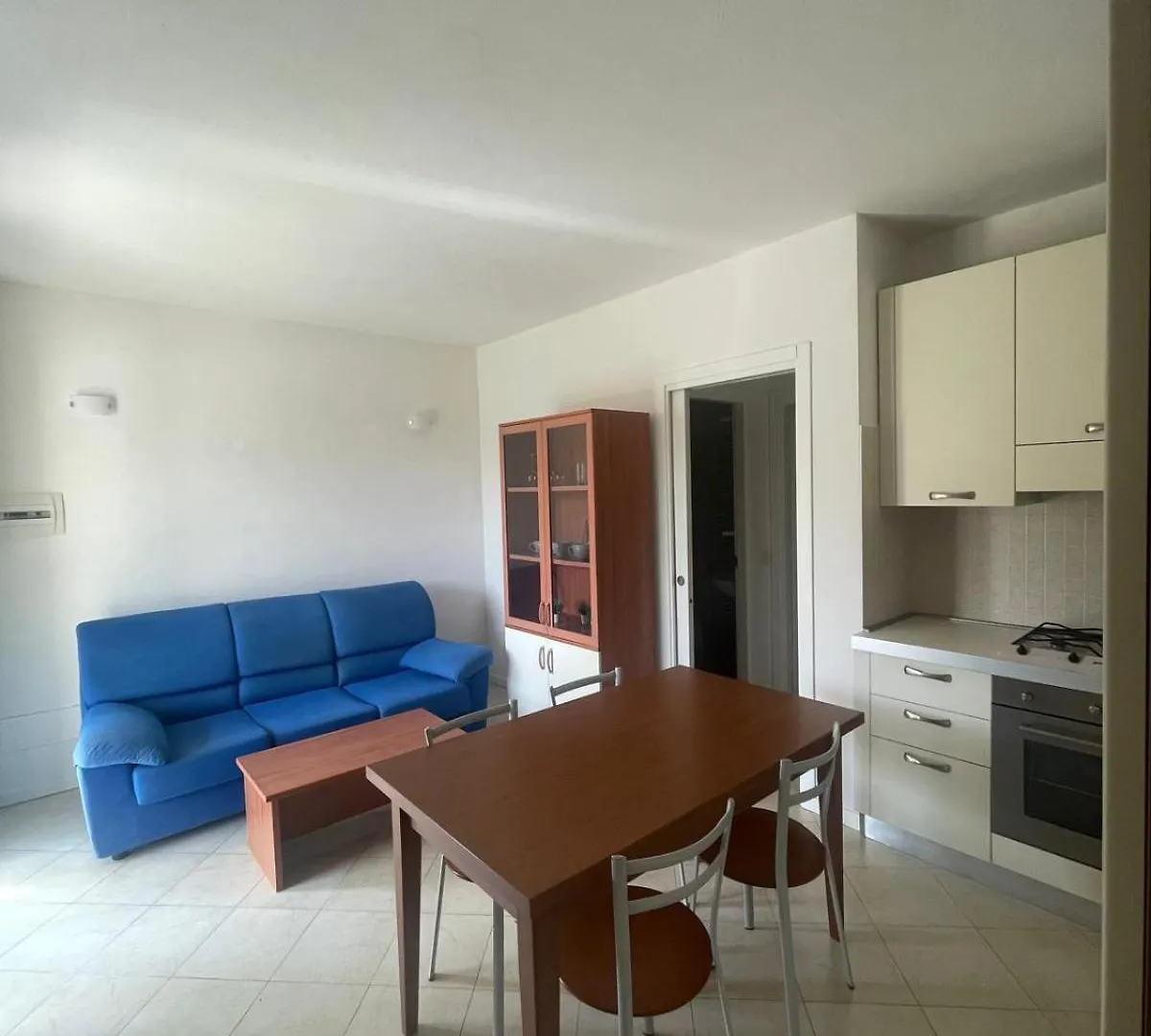 Costantin Pool And Garden Daire Desenzano del Garda 0*,  İtalya